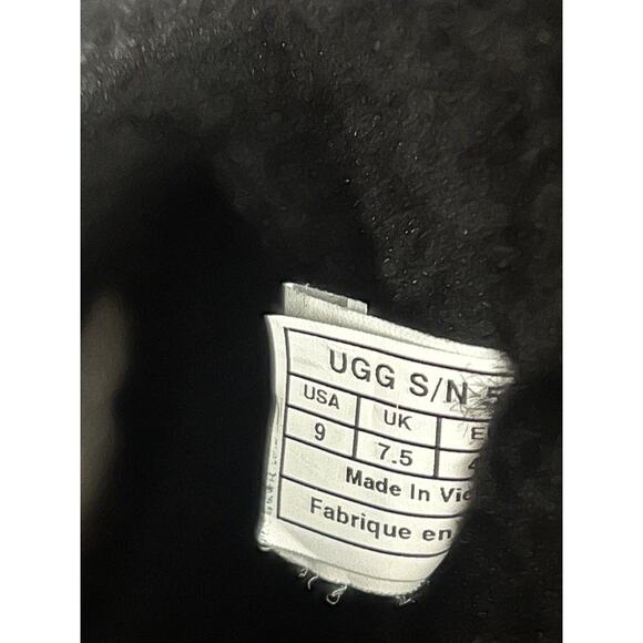 UGG Classic Tall Black Suede Leather Sheepskin Boots Size 9 - Picture 5 of 6